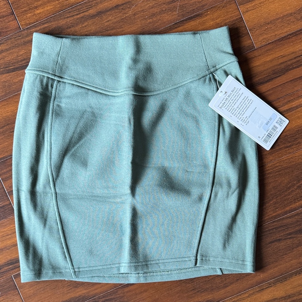Lululemon Athletica Sage Green Pencil Skirt